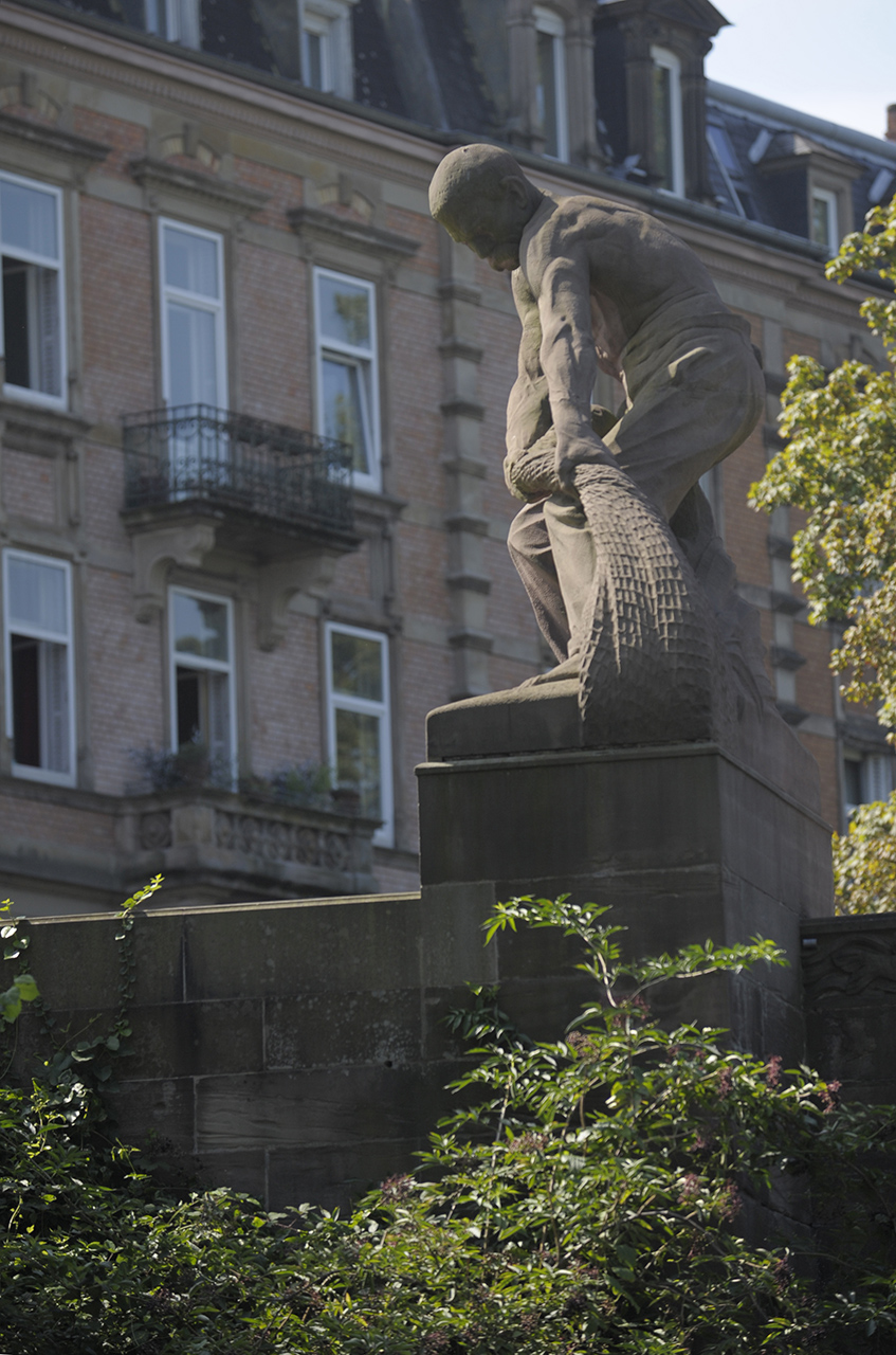 ZIUA II – Visite guidée de Strasbourg et Dégustations sur un bateau – 15:00 – 16:30 (120 Places) – Image 6